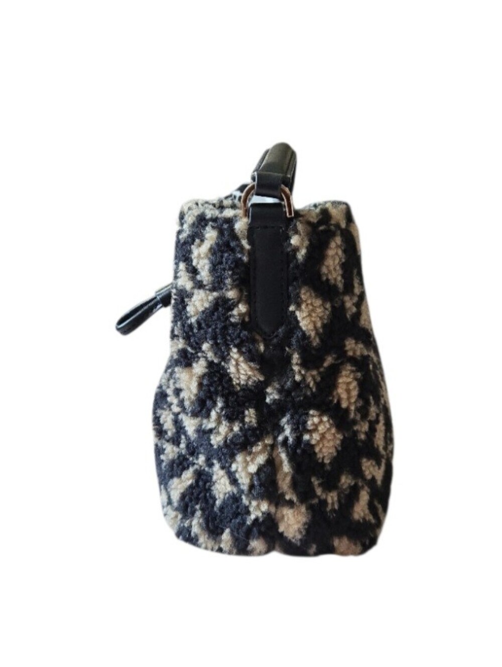 Michael Kors Suri Small Faux Fur Bucket Crossbody With Gold Hardware - Picture 4 of 9